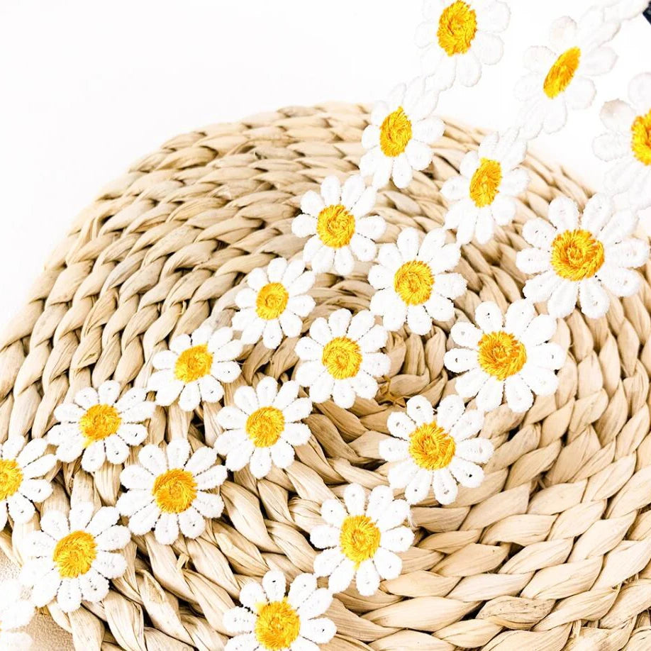 2 Yards White Daisy Flower Lace Fabric Applique Sewing Triming for Clothing Decoration 2.5cm Wide