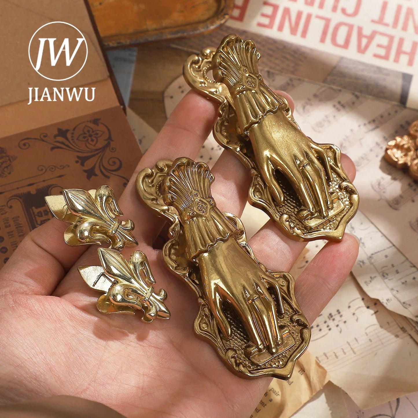 JIANWU Vintage Lady's Hand Alloy Clip Bill Clip Old Travel Note Clip Creative DIY Journal Tools Student Supplies Stationery