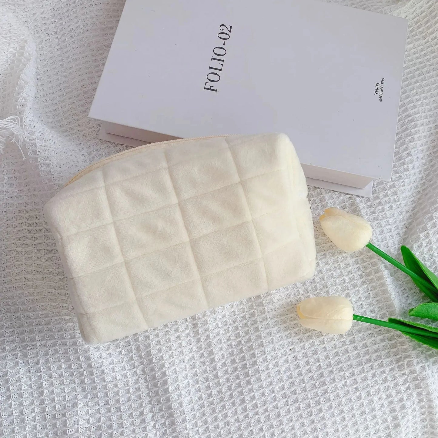 Zipper Large Solid Color Cosmetic Bag Cute Fur Makeup Bag for Women Travel Make Up Toiletry Bag Washing Pouch Plush Pen Pouch