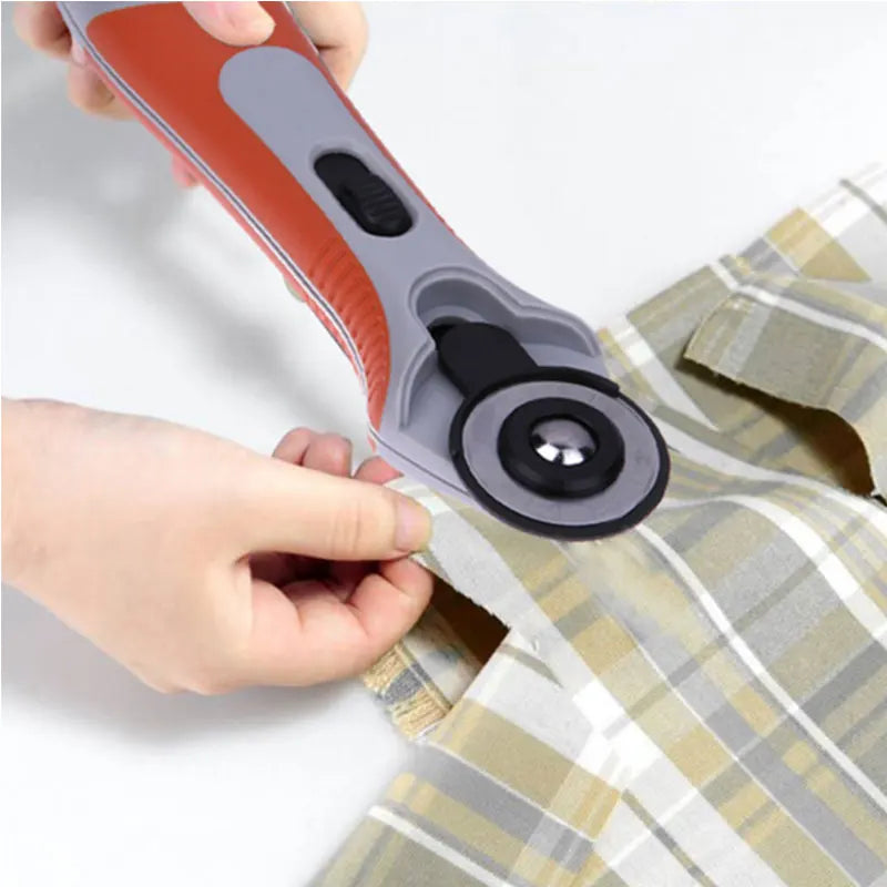 45mm Patchwork Roller Wheel Knife Cloth Cutting Knife Leather Paper Fabric Craft Fabrics Rotary Cutter Sewing Accessories