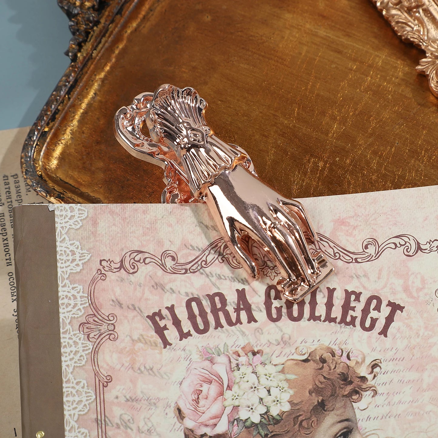 JIANWU Vintage Lady's Hand Alloy Clip Bill Clip Old Travel Note Clip Creative DIY Journal Tools Student Supplies Stationery