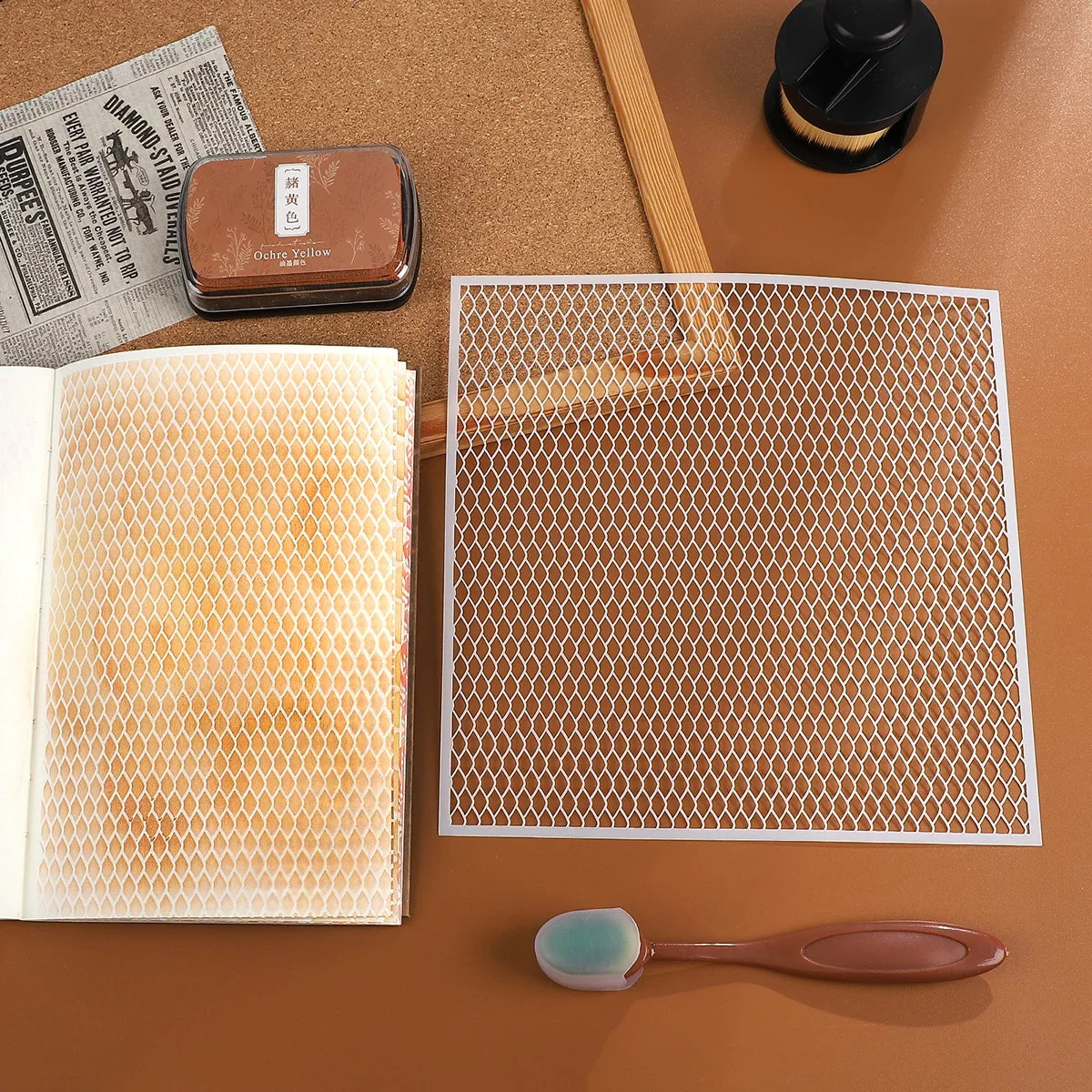 JIANWU Red Brick Honeycomb Fish Scale Graphic Plastic Masking Panel Material Stamp Creative DIY Student Supplies Stationery