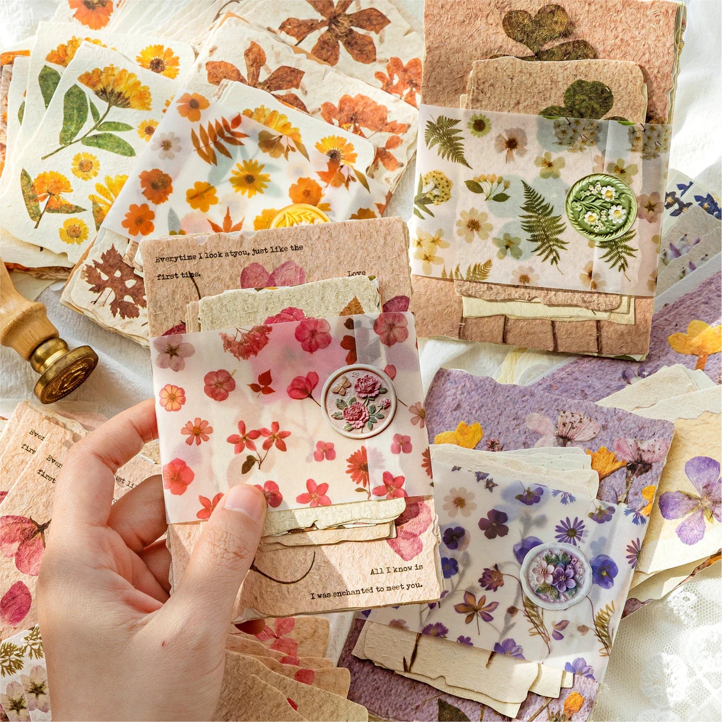 30pcs Creative Scrapbook Vintage Materials Paper Combo Kit DIY Junk Journal Collage Photo Album Retro Art paper
