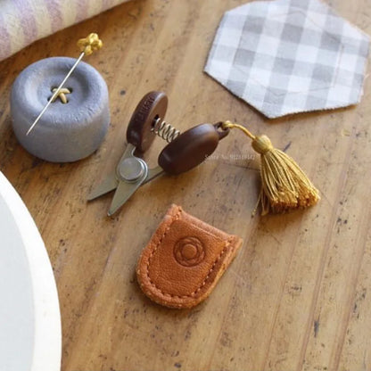 Cute Small Scissors Leather Product Thread Cutting Tool DIY Handwork Making Leather Goods Fabric Embroidery Portable Scissors