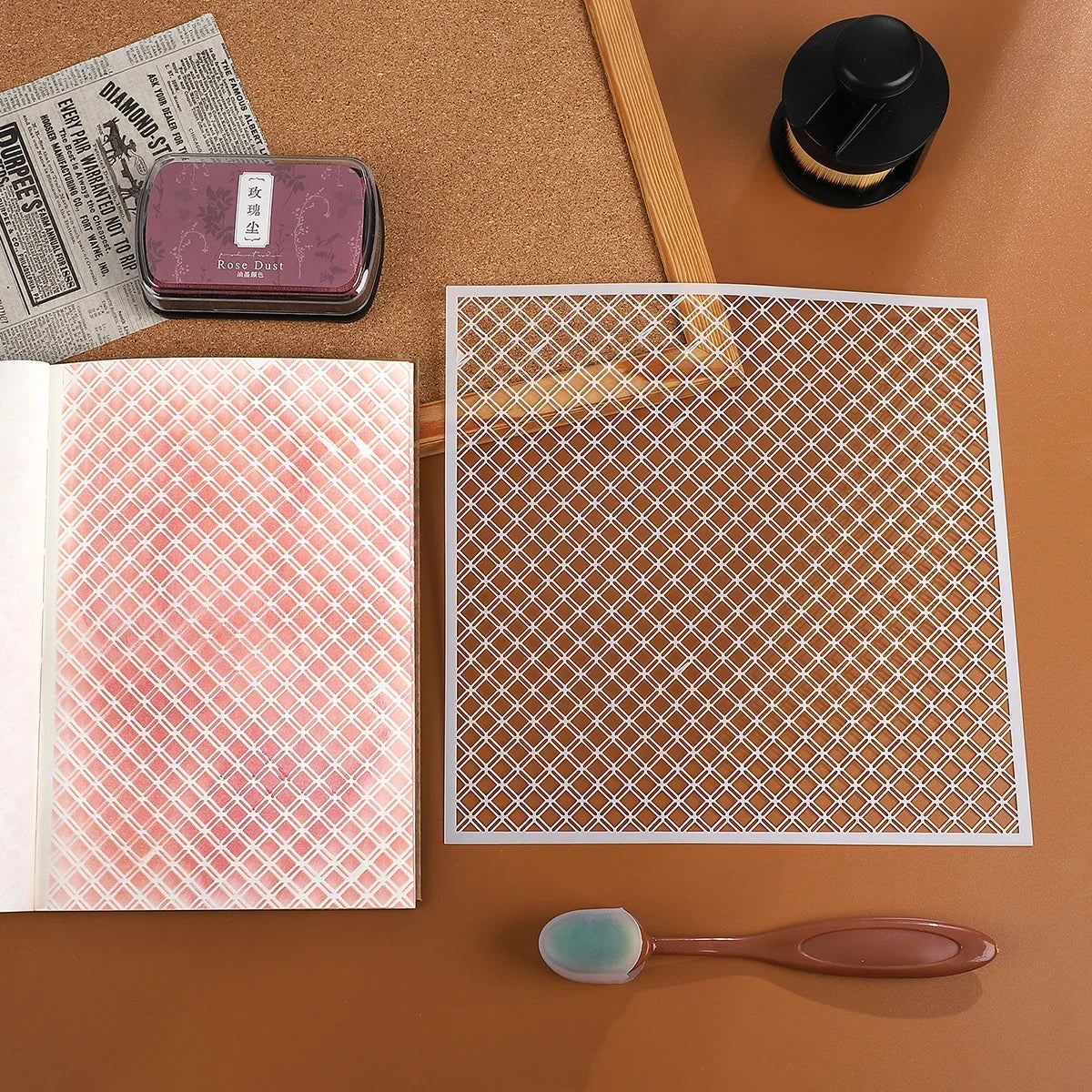 JIANWU Red Brick Honeycomb Fish Scale Graphic Plastic Masking Panel Material Stamp Creative DIY Student Supplies Stationery