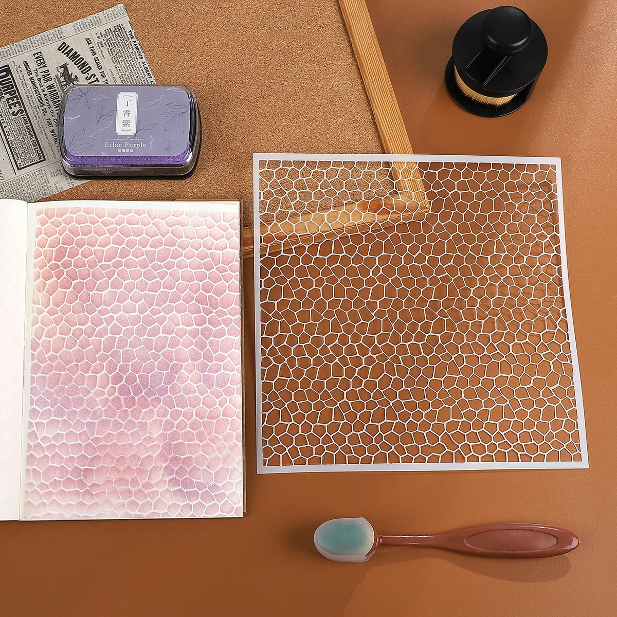 JIANWU Red Brick Honeycomb Fish Scale Graphic Plastic Masking Panel Material Stamp Creative DIY Student Supplies Stationery