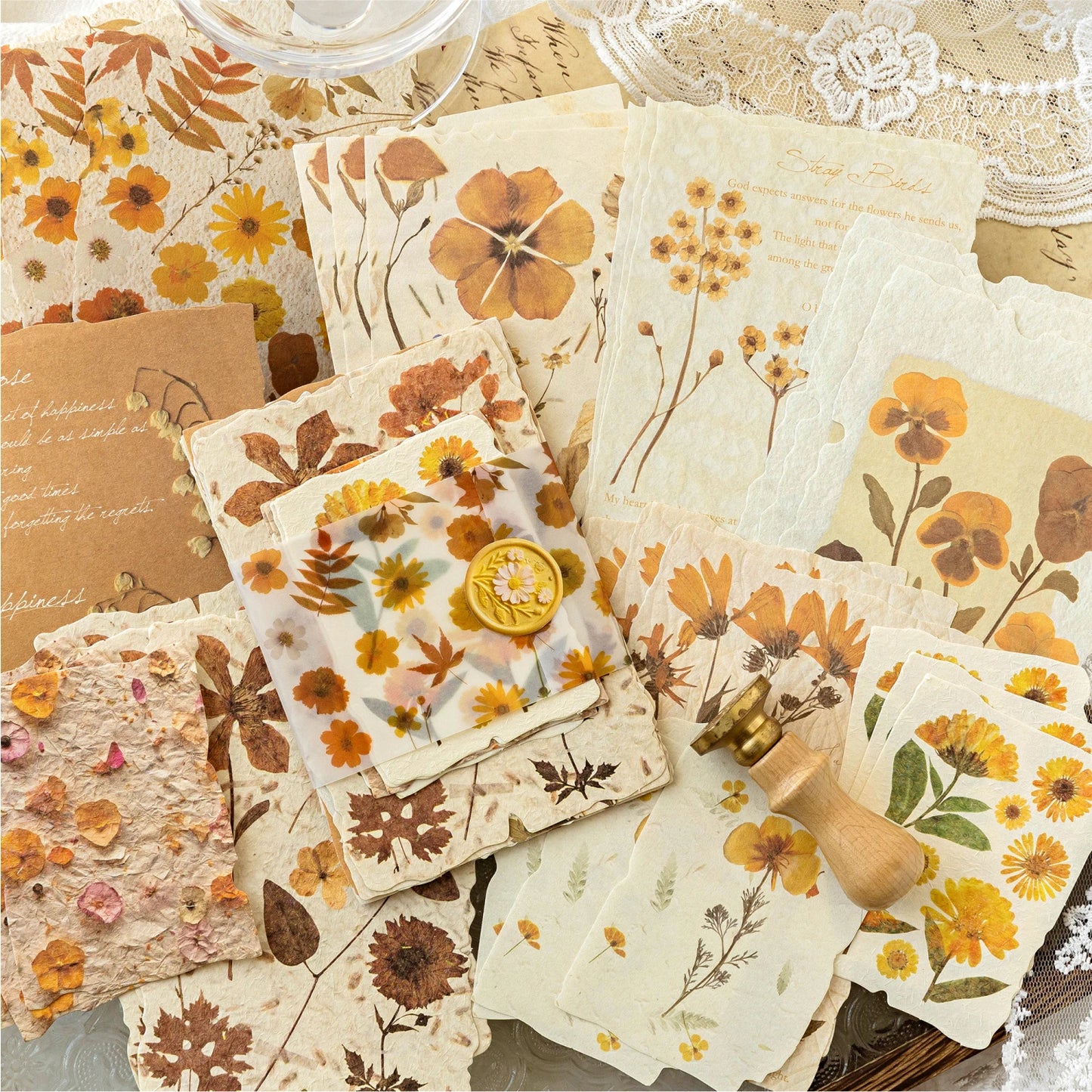 30pcs Creative Scrapbook Vintage Materials Paper Combo Kit DIY Junk Journal Collage Photo Album Retro Art paper